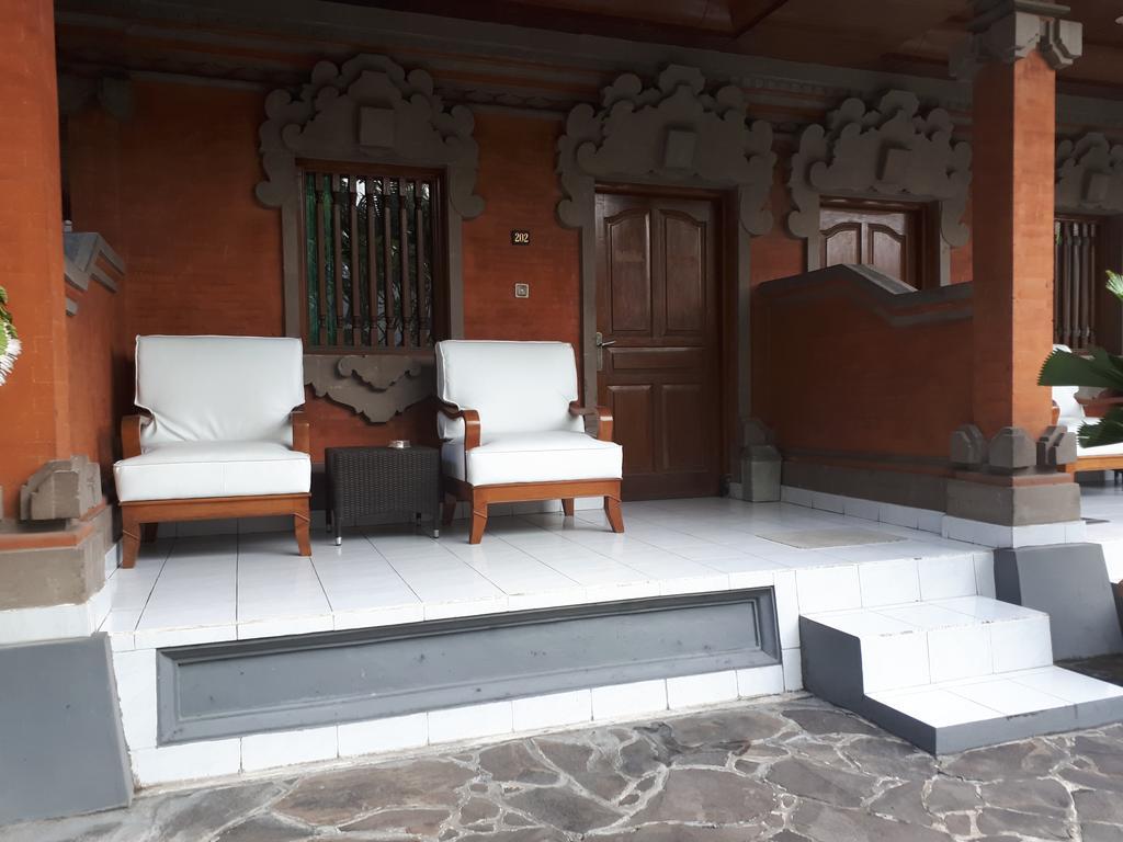 Puspa Ayu Kuta (Bali) Bagian luar foto