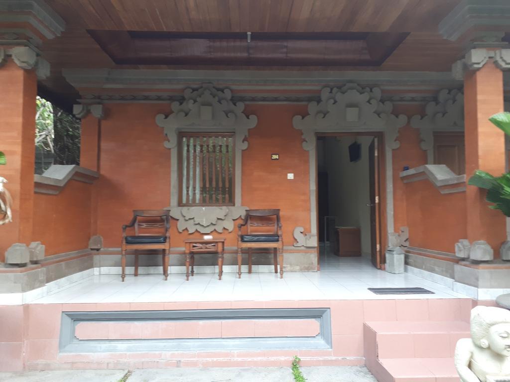 Puspa Ayu Kuta (Bali) Bagian luar foto